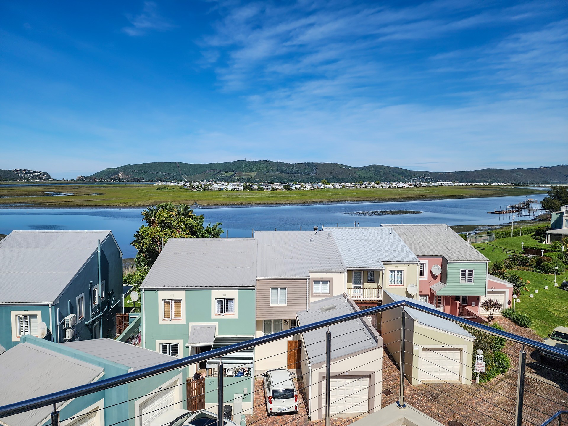 House for sale in Costa Sarda, Knysna, 200 m²