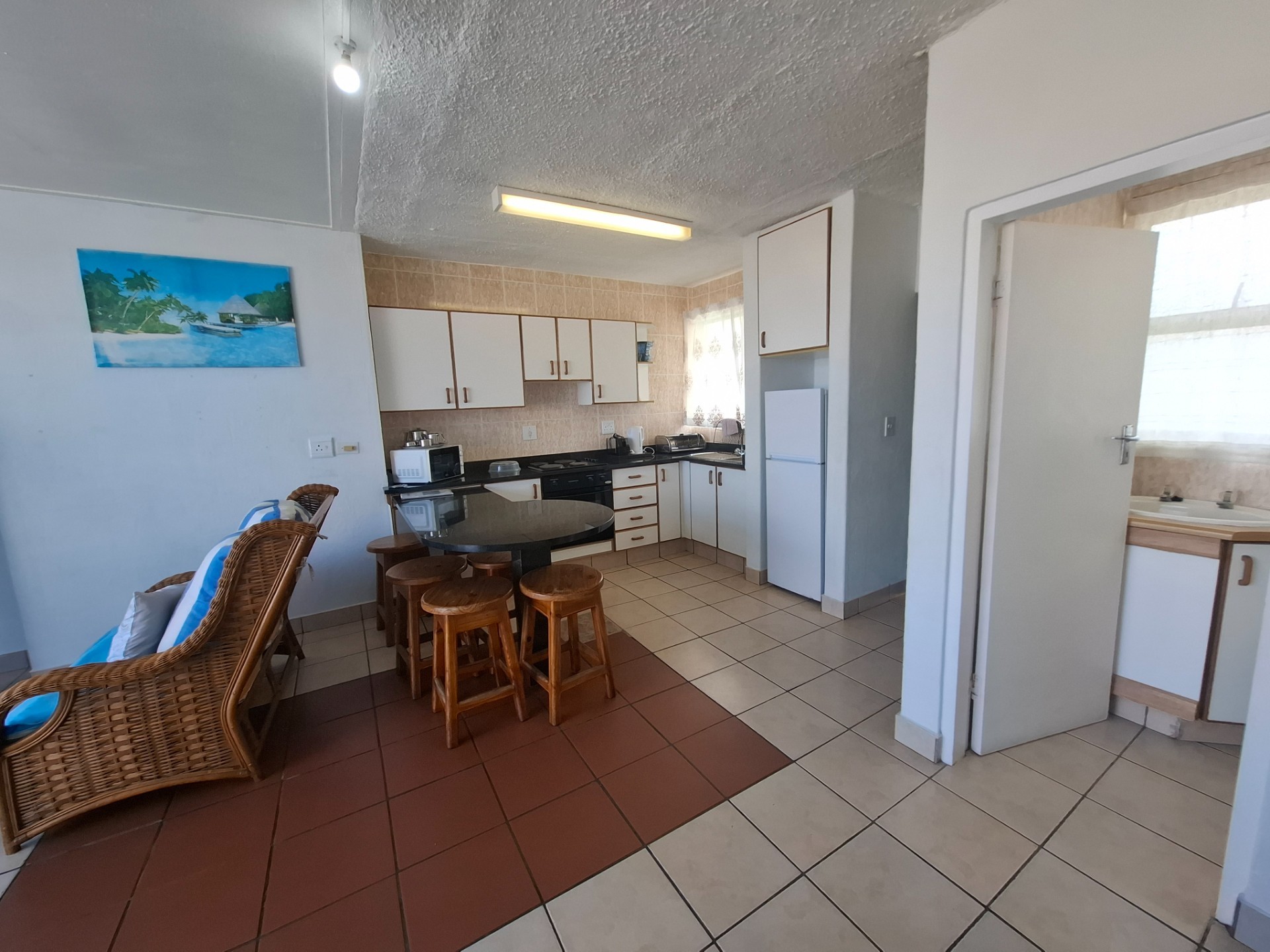 Apartment for sale in Manaba Beach, Margate, KwaZulu Natal, 90 m²