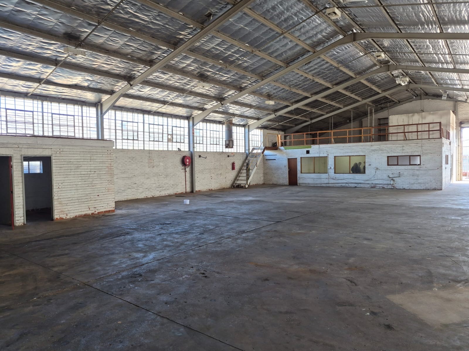Industrial Property for sale in Korsten, Port Elizabeth, 693 m²