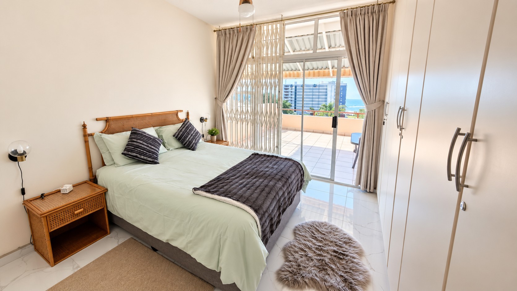 Apartment for sale in Margate, KwaZulu Natal, 133 m²