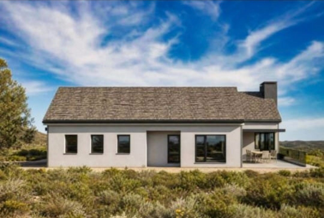 House for sale in Outeniquasbosch, Hartenbos, 272 m²