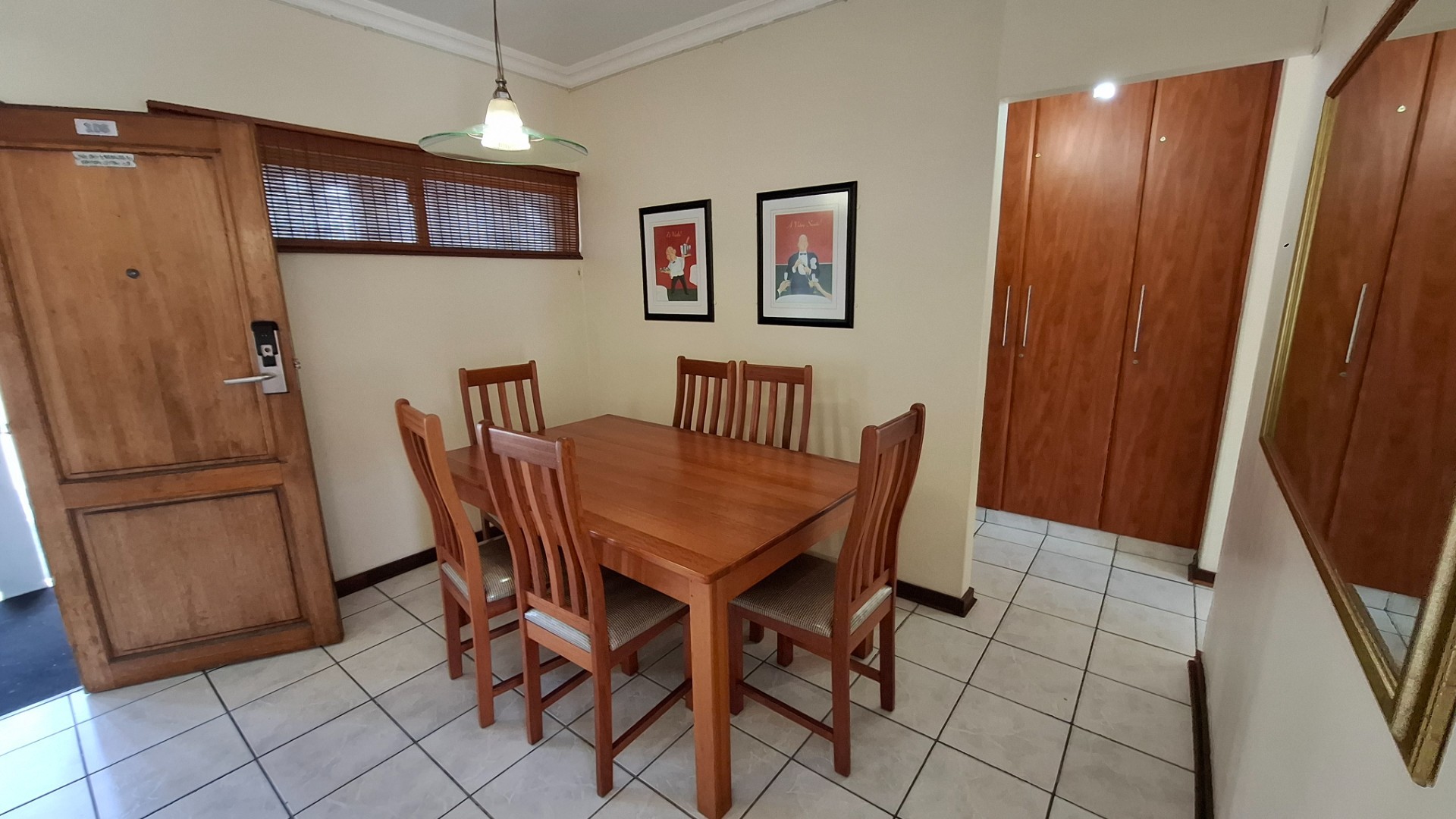 Apartment for sale in Margate, KwaZulu Natal, 85 m²