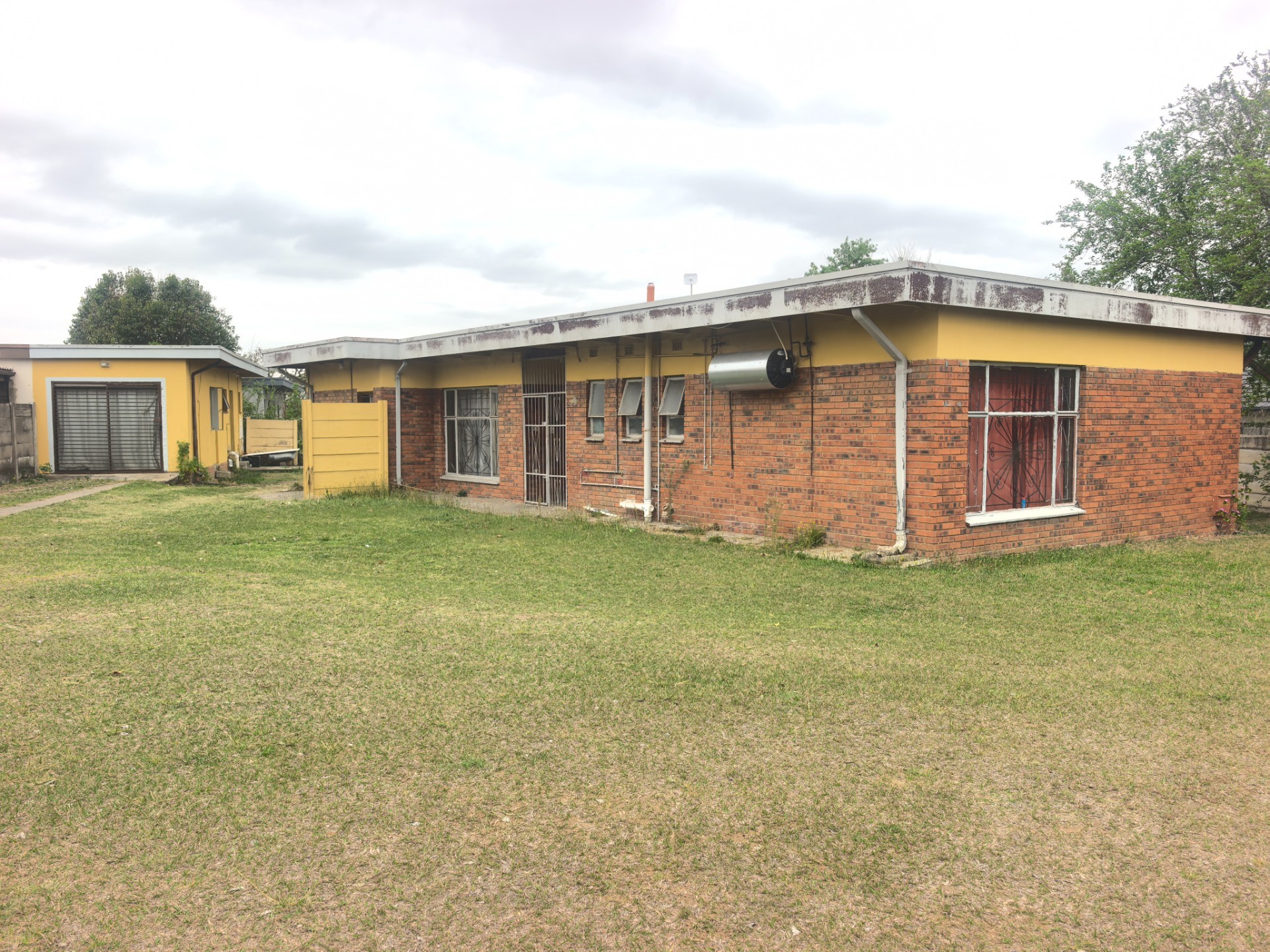 INVESTMENT OPPORTUNITY | STUDENT ACCOMMODATION | AMAJUBA PARK