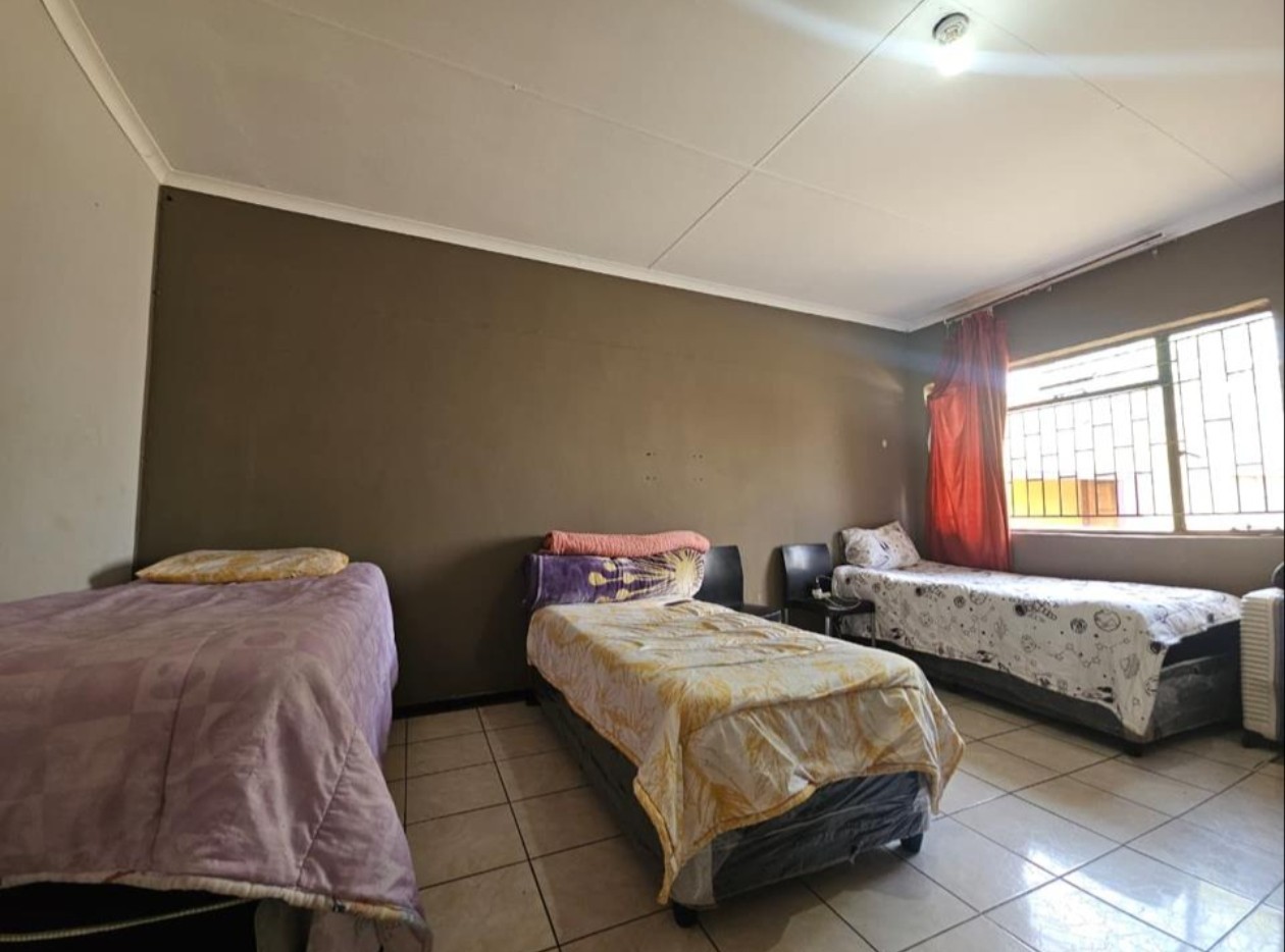 House for sale in Amajuba Park, Newcastle, KwaZulu Natal, 161 m²