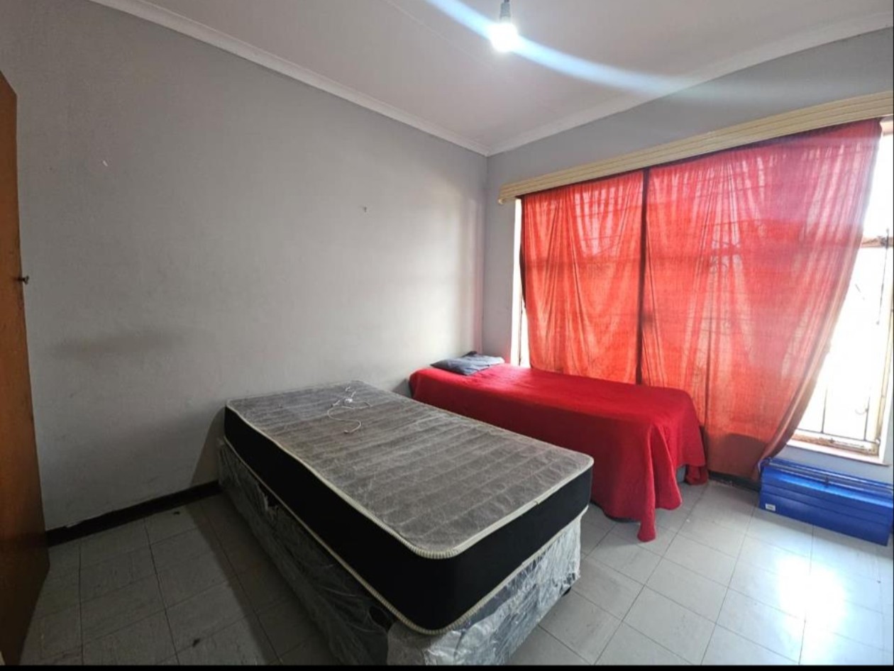 House for sale in Amajuba Park, Newcastle, KwaZulu Natal, 161 m²