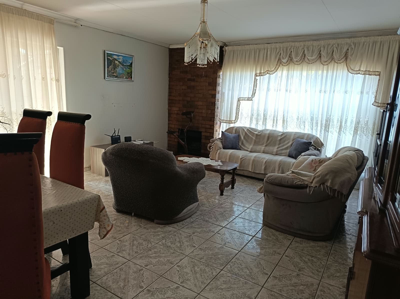 House for sale in Huttenheights, Newcastle, KwaZulu Natal, 1218 m²