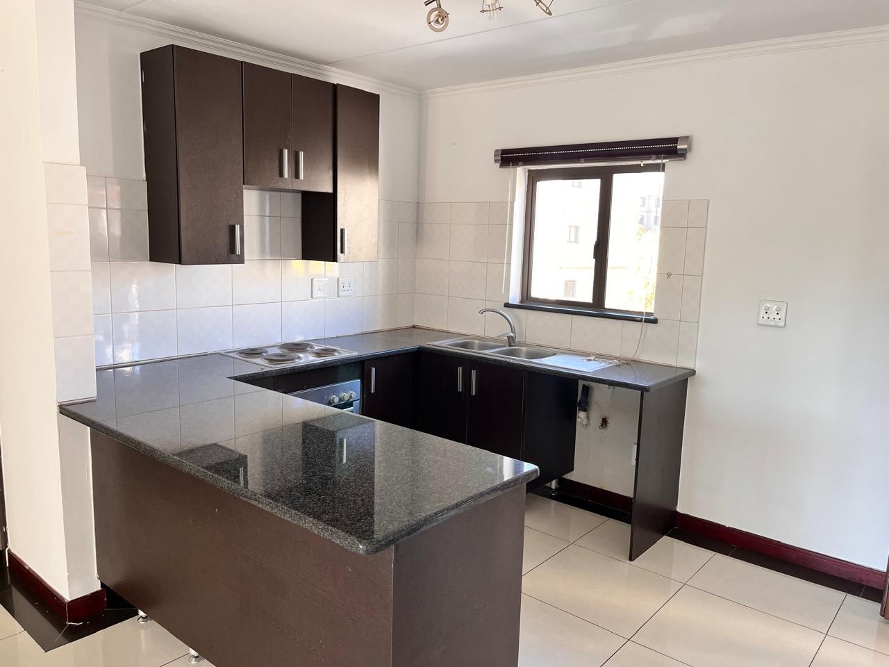 2 Bedroom Apartment To Rent in Noordwyk, Midrand