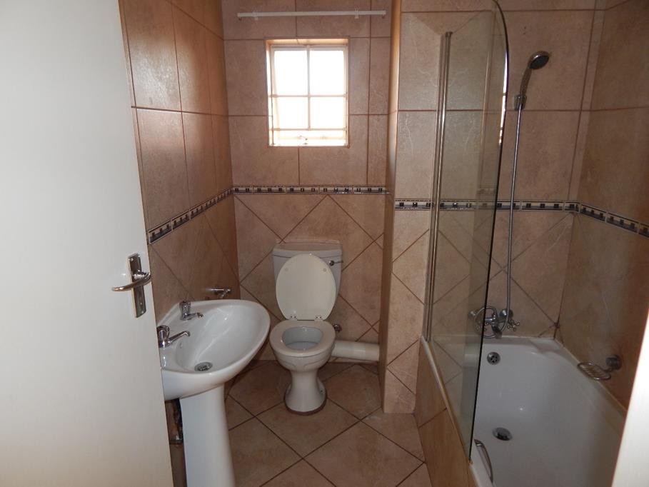 Apartment for rent in Kosmosdal, Centurion, 62 m²