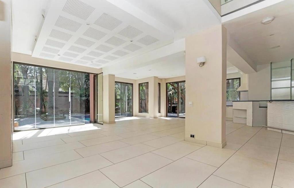 House for rent in Atholl, Sandton, 650 m²