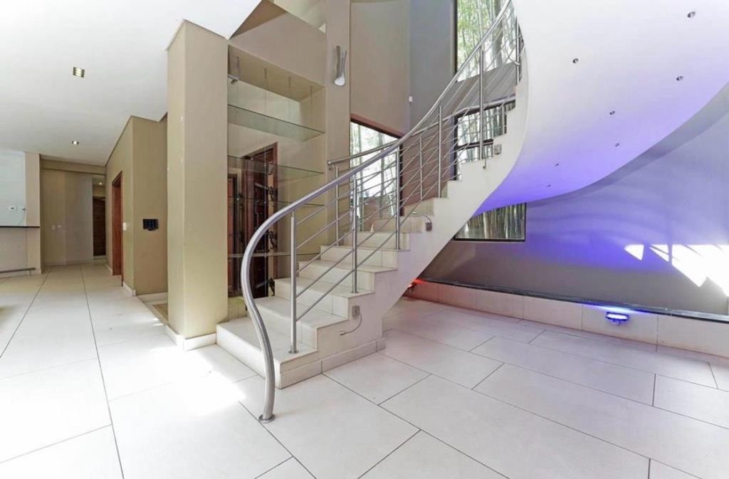House for rent in Atholl, Sandton, 650 m²