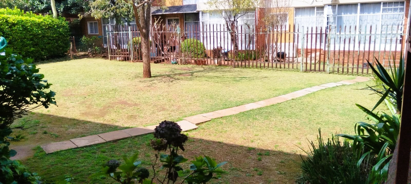 Apartment for sale in Windsor East, Windsor, Randburg, 68 m²