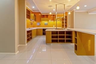 Duplex for rent in Morningside, Sandton, 270 m²