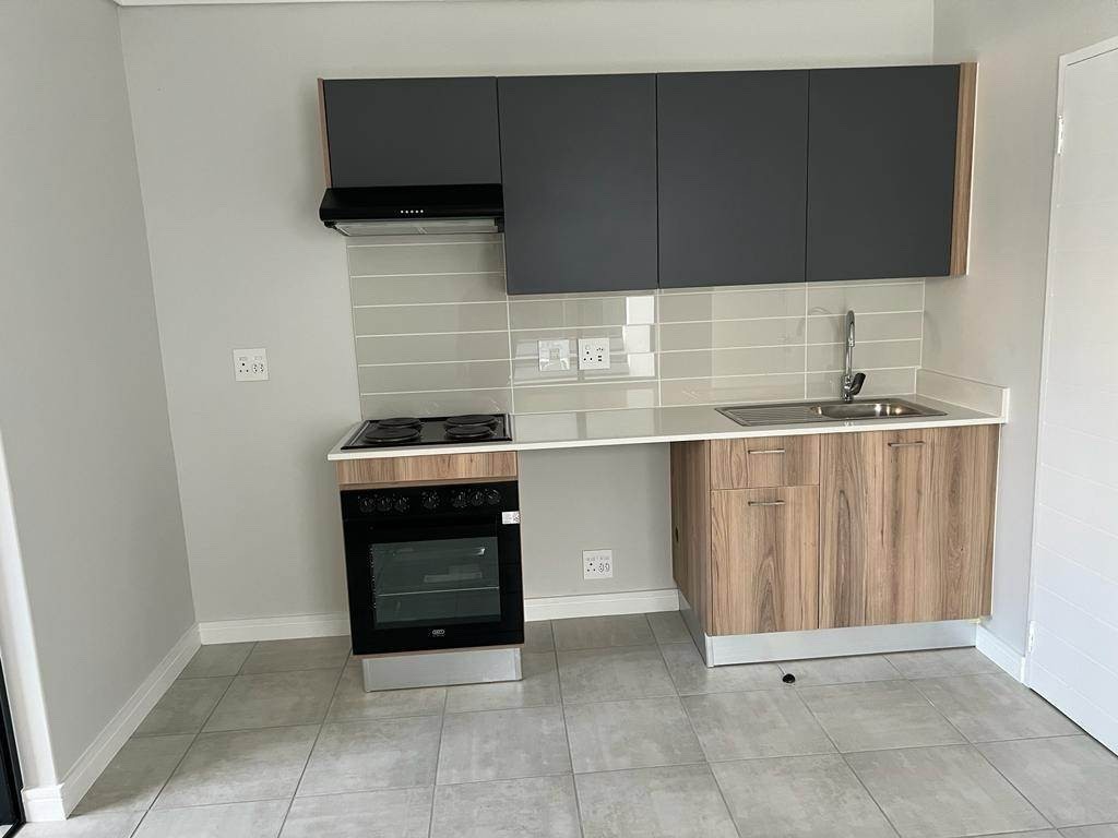 Apartment for sale in Linbro Park, Sandton, 34 m²