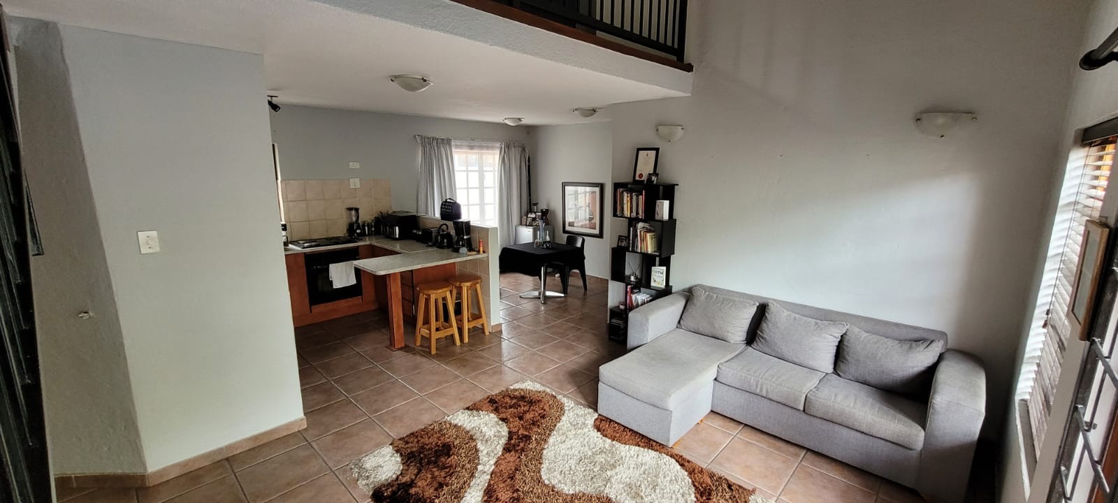 Townhouse for rent in Equestria, Pretoria, 141 m²
