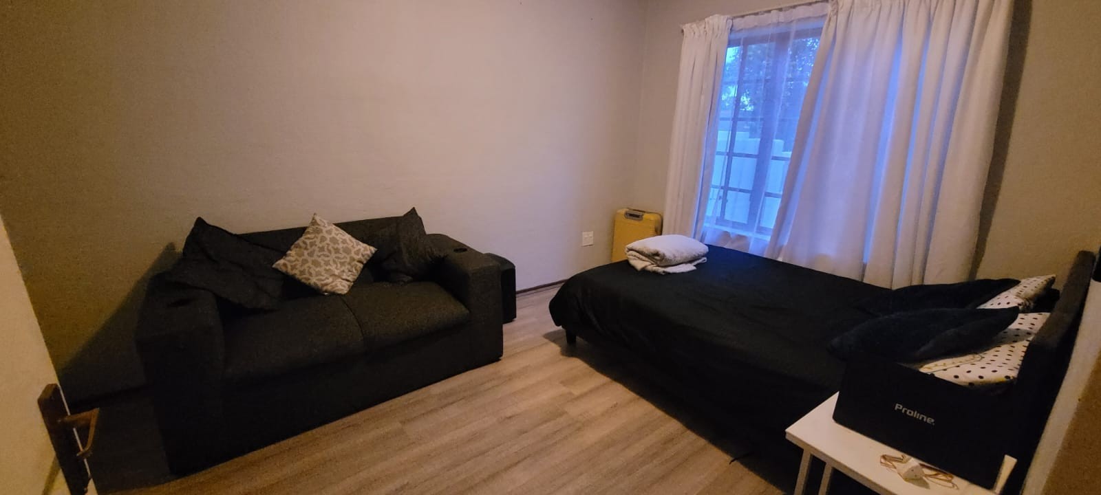 Townhouse for rent in Equestria, Pretoria, 141 m²