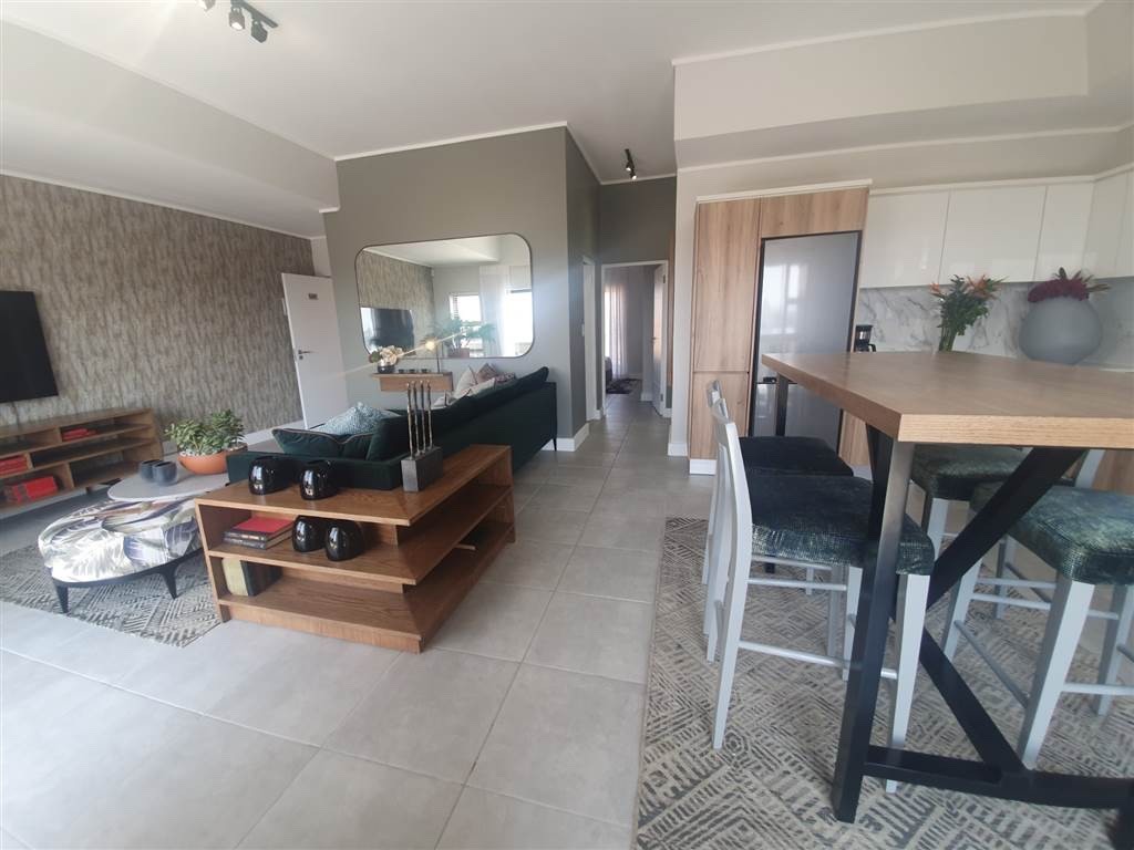 Apartment for sale in Waterfall, Midrand, 110 m²