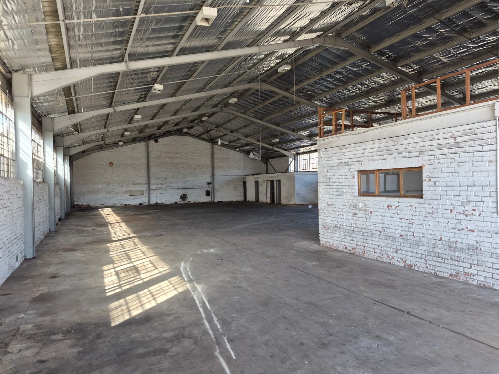 Industrial Property for sale in Neave Industrial, Port Elizabeth, 693 m²
