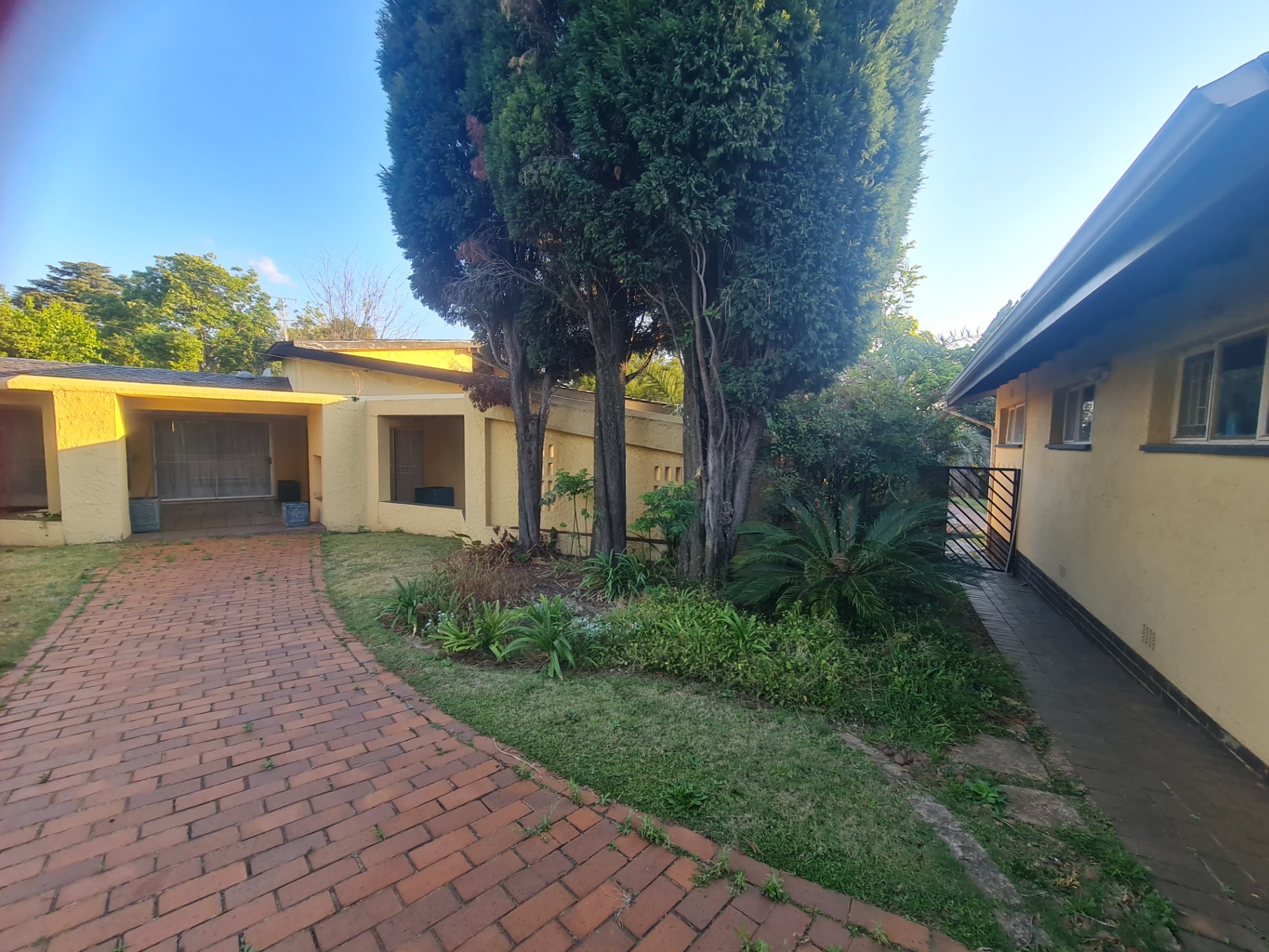 House for sale in Florida Park, Roodepoort
