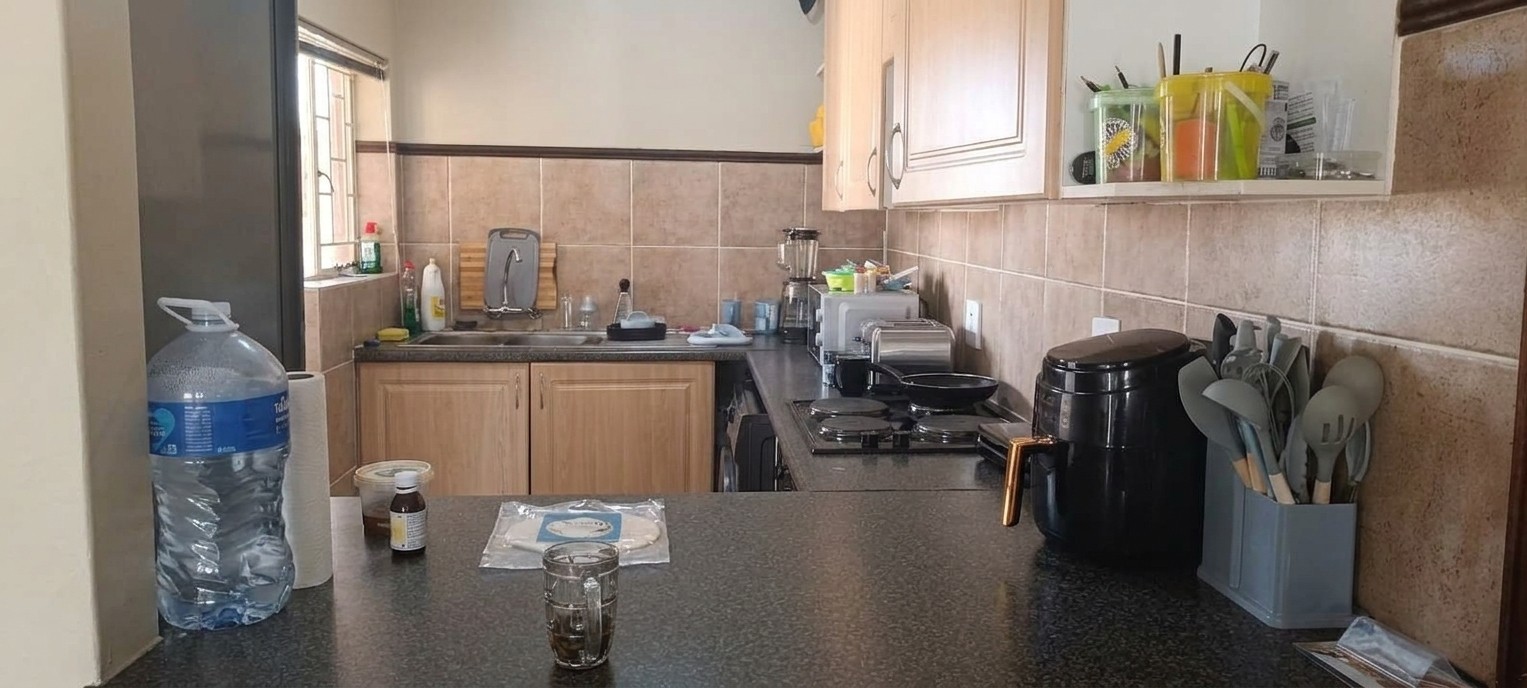 Townhouse for sale in Equestria, Pretoria, 81 m²