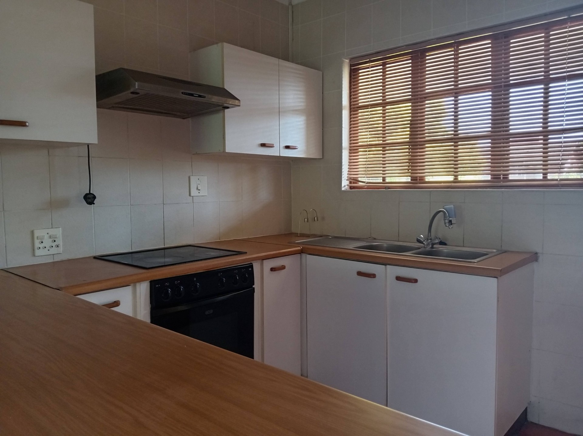 Apartment for sale in Scottsville, Pietermaritzburg, KwaZulu Natal, 193 Alexandra Rd, Scottsville, Pietermaritzburg, KwaZulu Natal