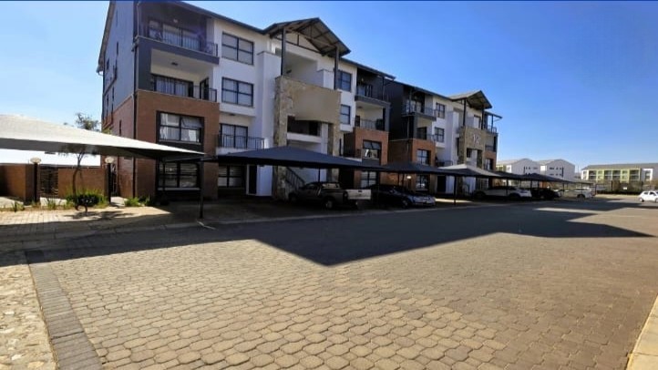 Apartment for sale in Blyde Riverwalk Estate, Pretoria, 101 m²