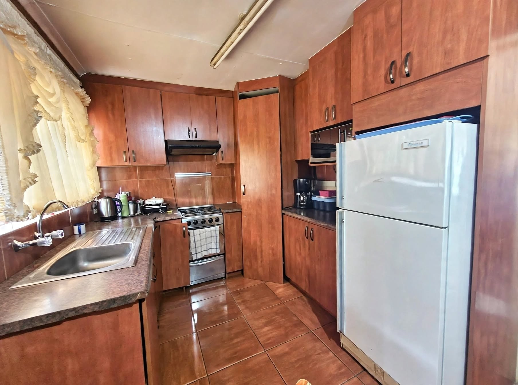House for sale in Atteridgeville, Pretoria, 386 m²