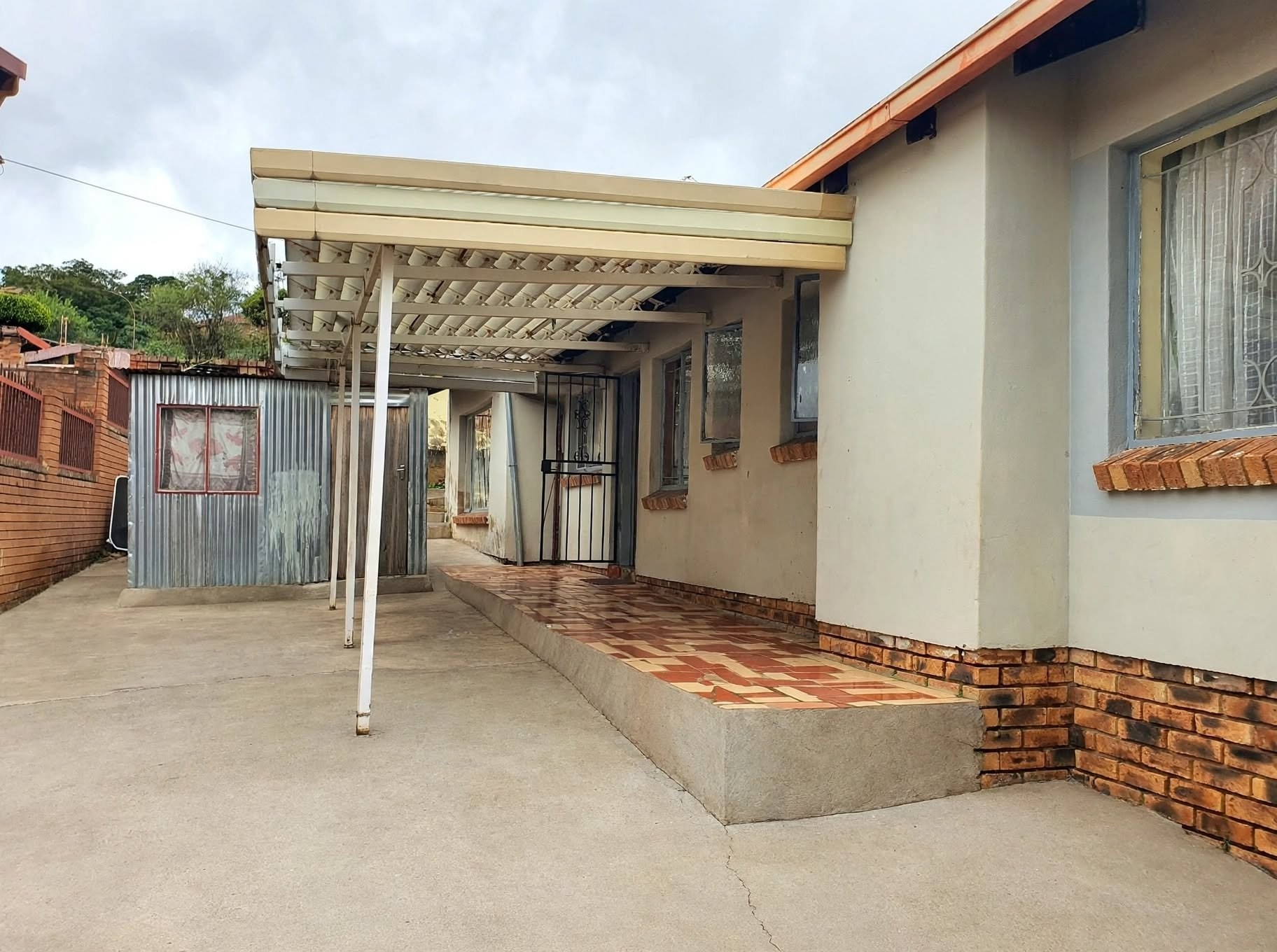 House for sale in Atteridgeville, Pretoria, 386 m²