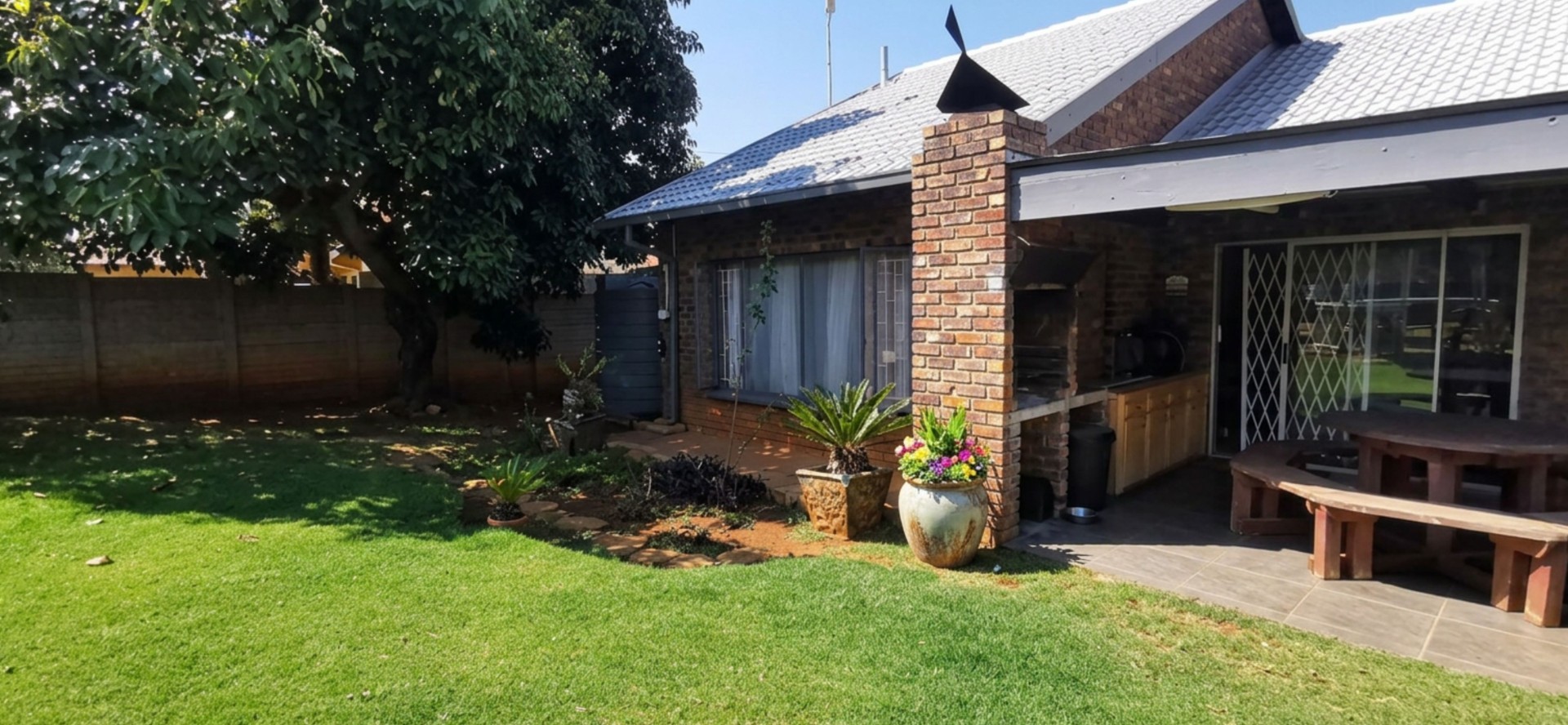 House for sale in Suiderberg, Pretoria, 920 m²