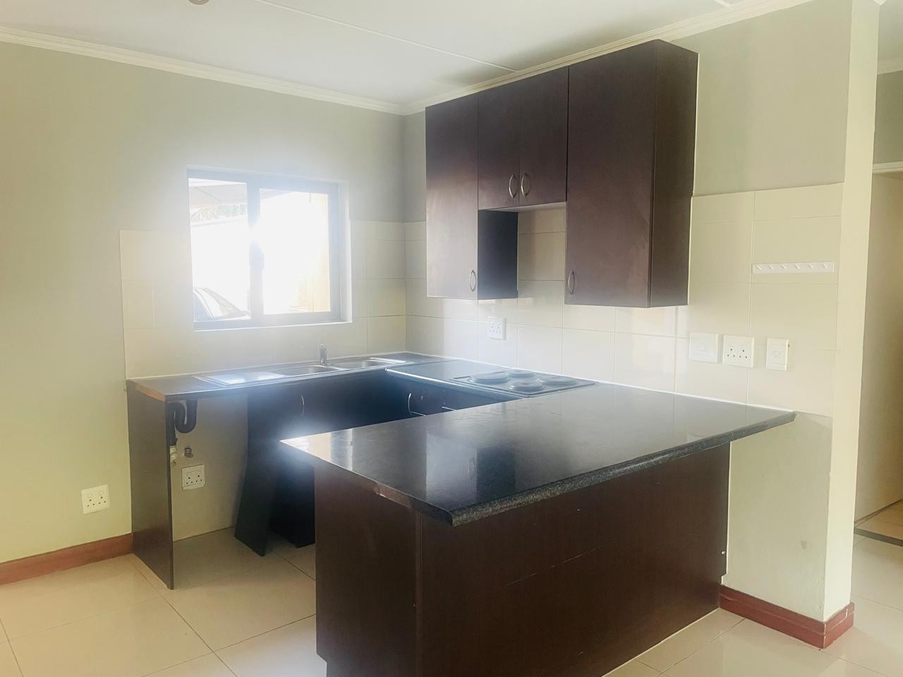 Apartment for rent in Carlswald, Midrand, 1 A (0th floor), Hill of Goodhope !!, 11 New road, Carlswald, Midrand, Gauteng, 75 m²
