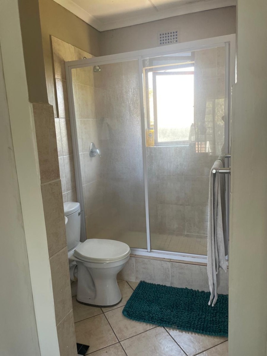 Apartment for rent in Paulshof, Sandton, 1 D (1st floor), Brynbrook complex, 11 witkoppen Road, Paulshof, Sandton, Gauteng, 90 m²