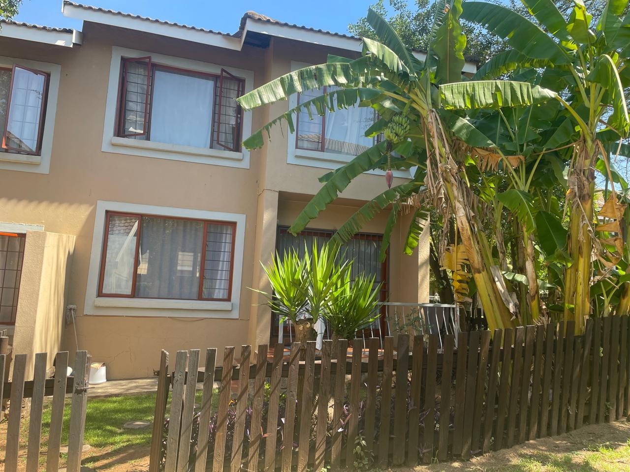 Apartment for rent in Paulshof, Sandton, 1 D (1st floor), Brynbrook complex, 11 witkoppen Road, Paulshof, Sandton, Gauteng, 90 m²