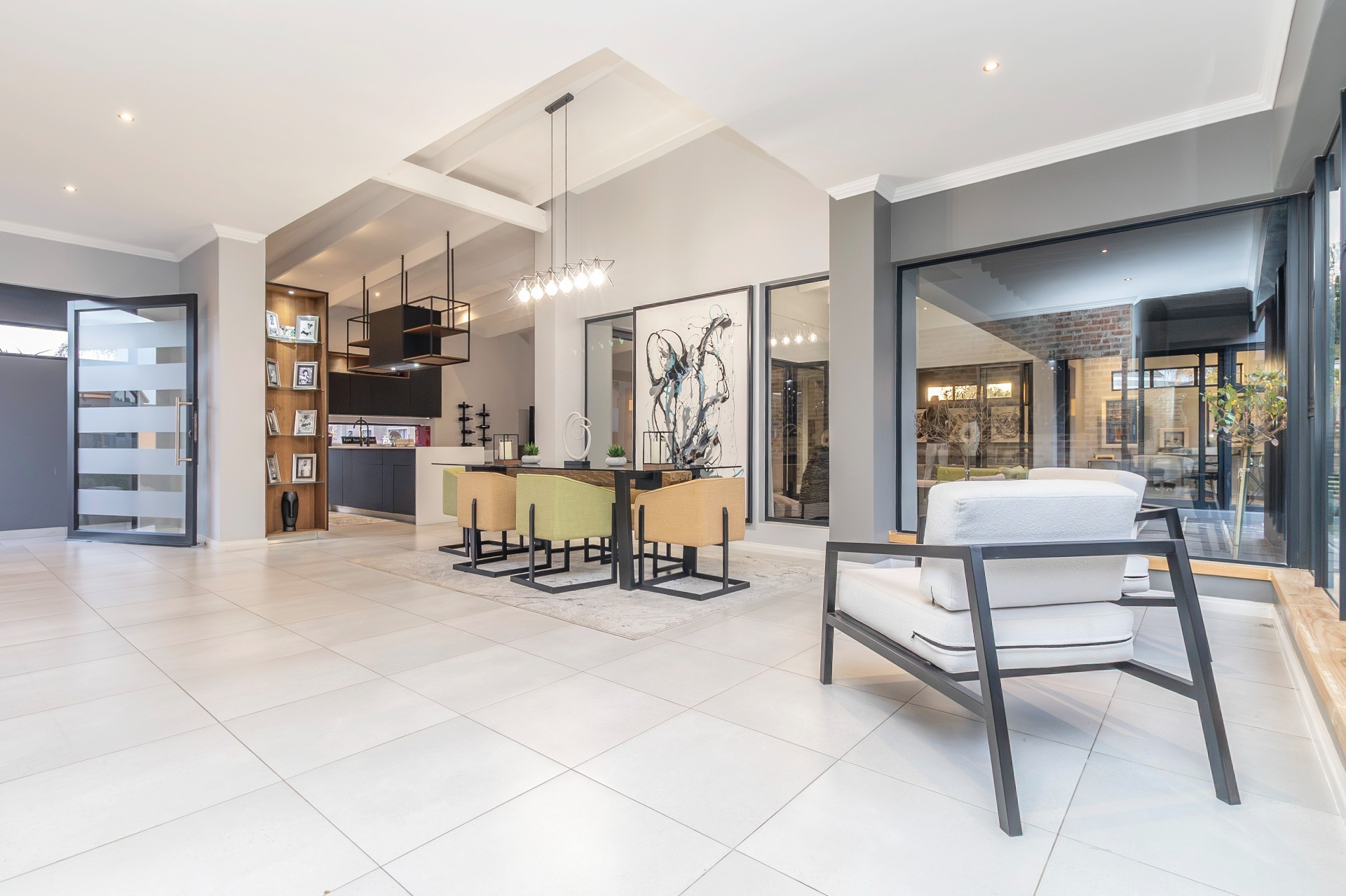 House for sale in Broadacres, Sandton, 450 m²