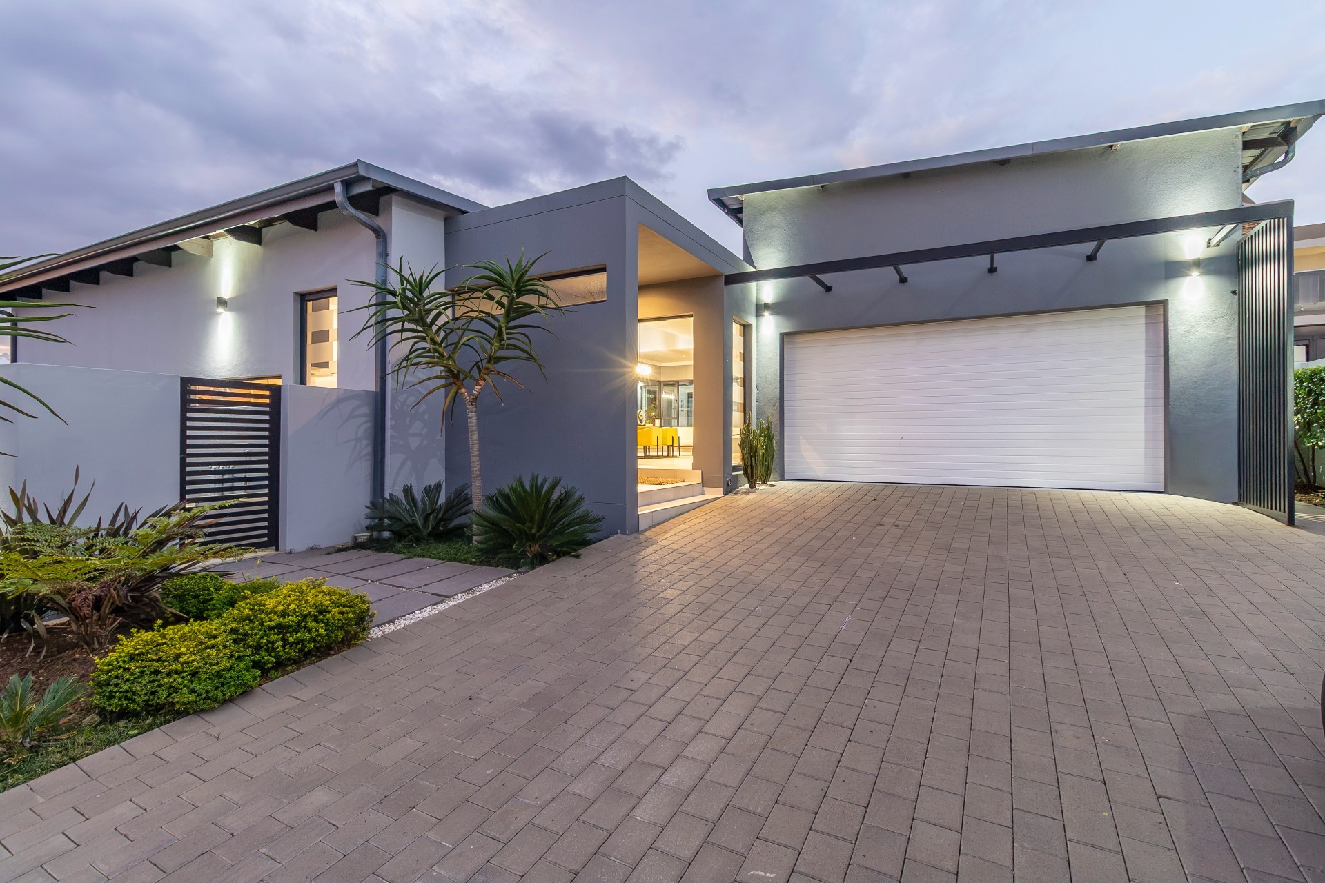 House for sale in Broadacres, Sandton, 450 m²