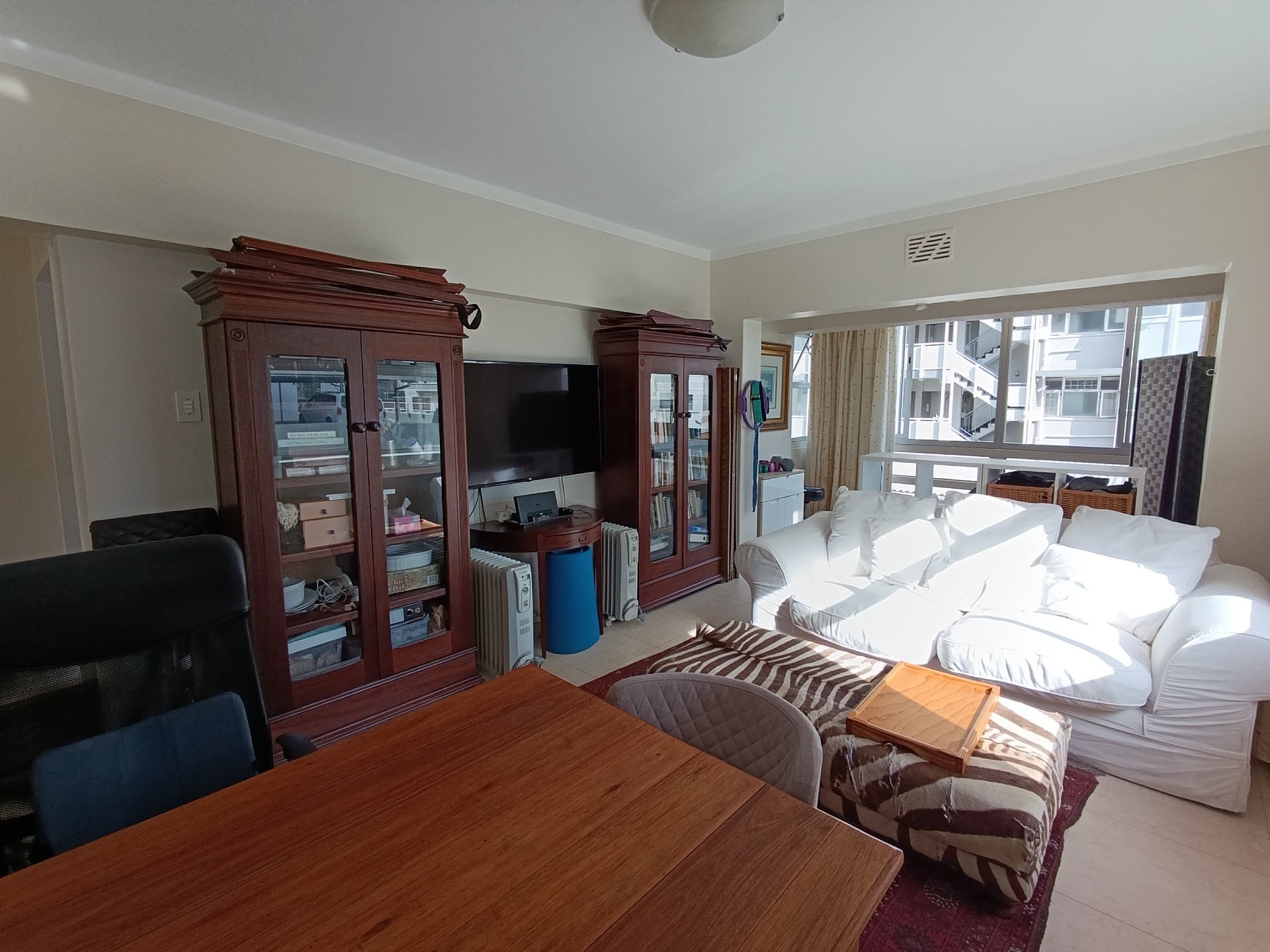 Apartment for sale in Sea Point, Cape Town, 68 m²