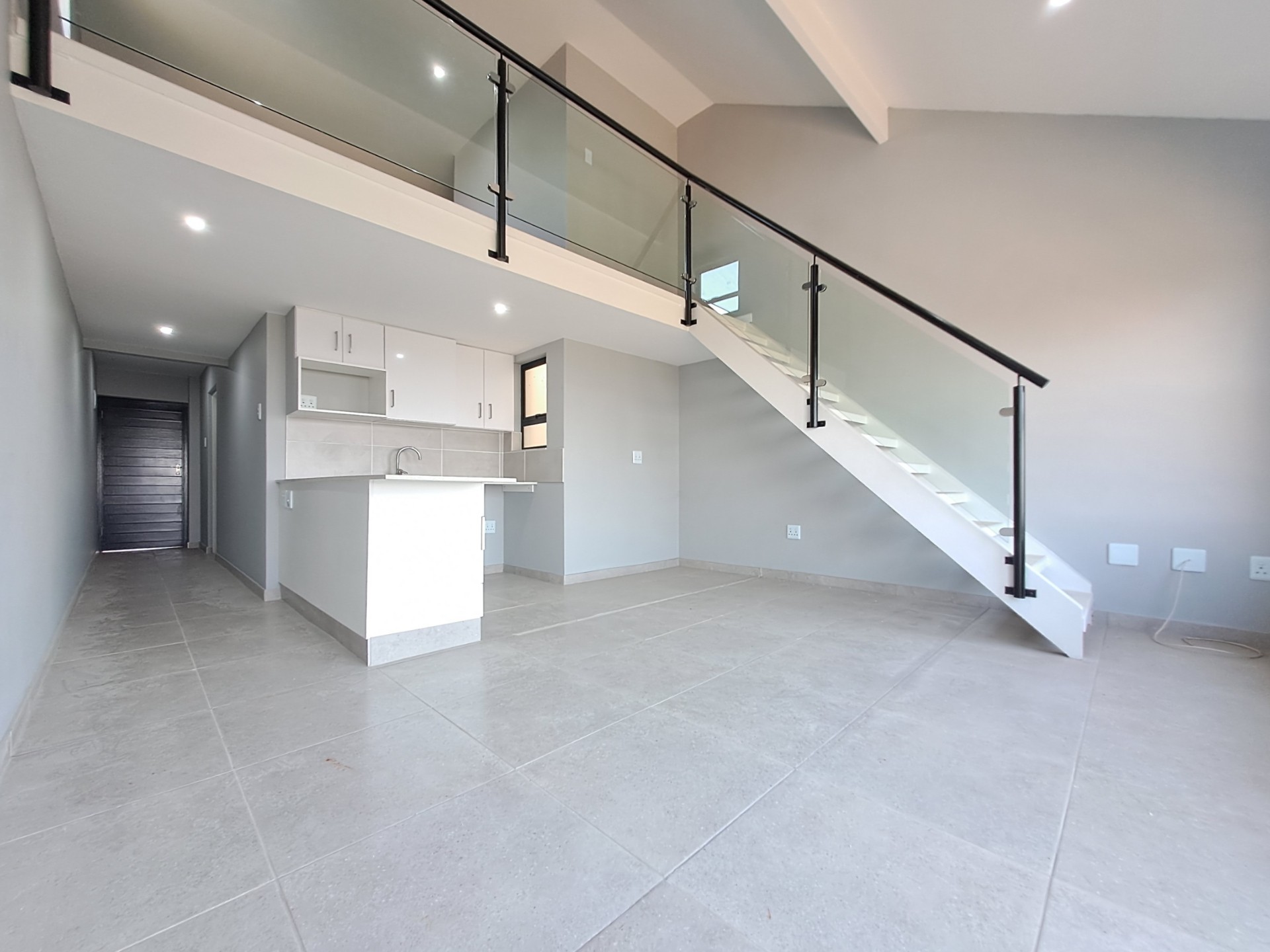 Modern apartment in Town Hill