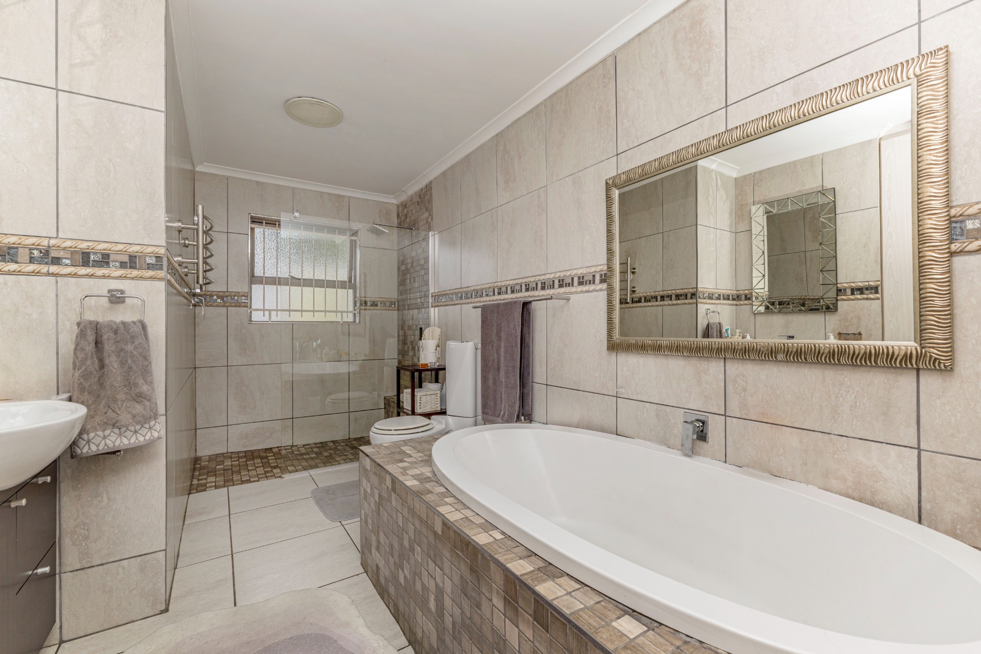 House for sale in Glen Ive, Stellenberg, Bellville, 215 m²