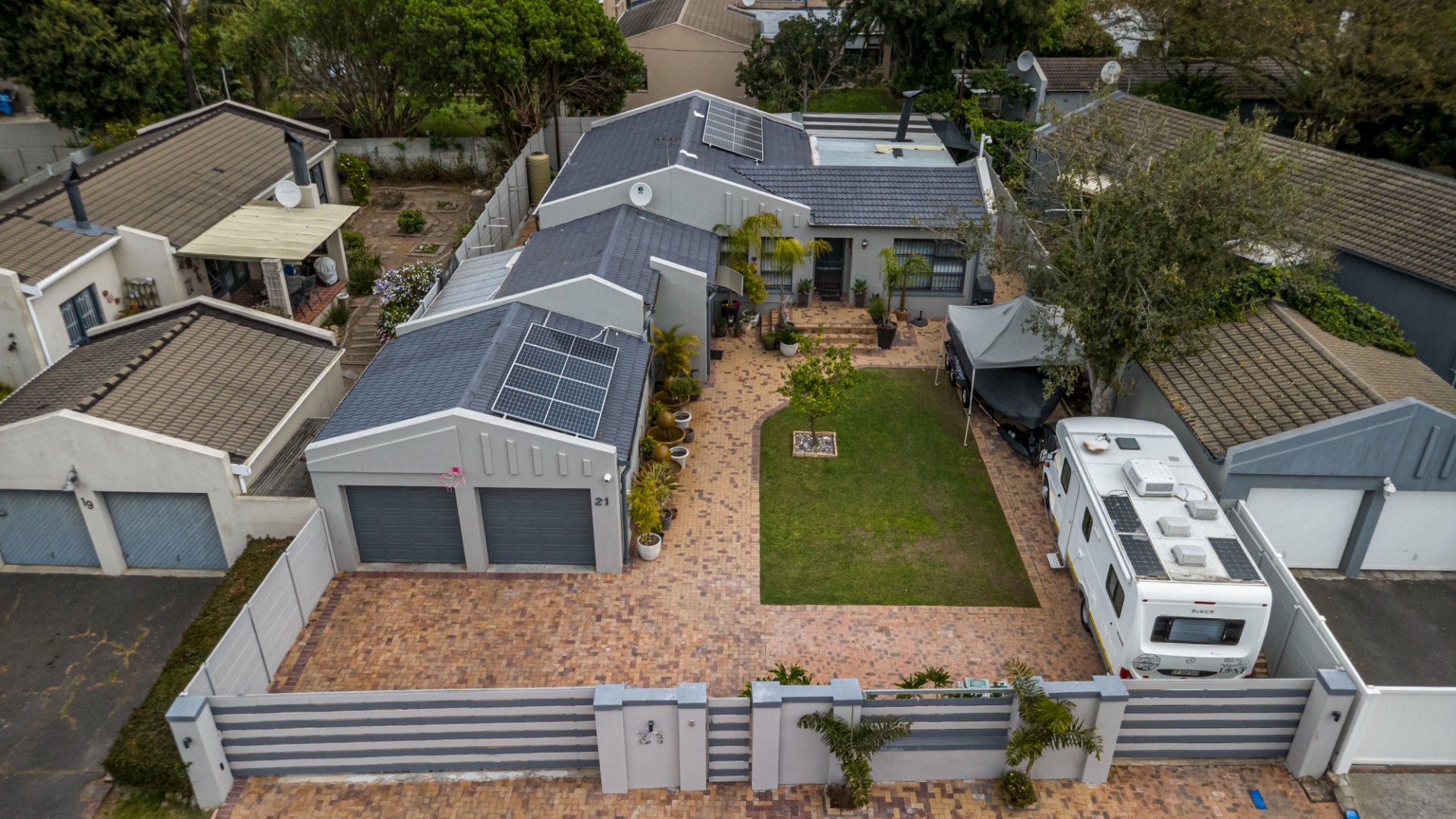 House for sale in Glen Ive, Stellenberg, Bellville, 215 m²