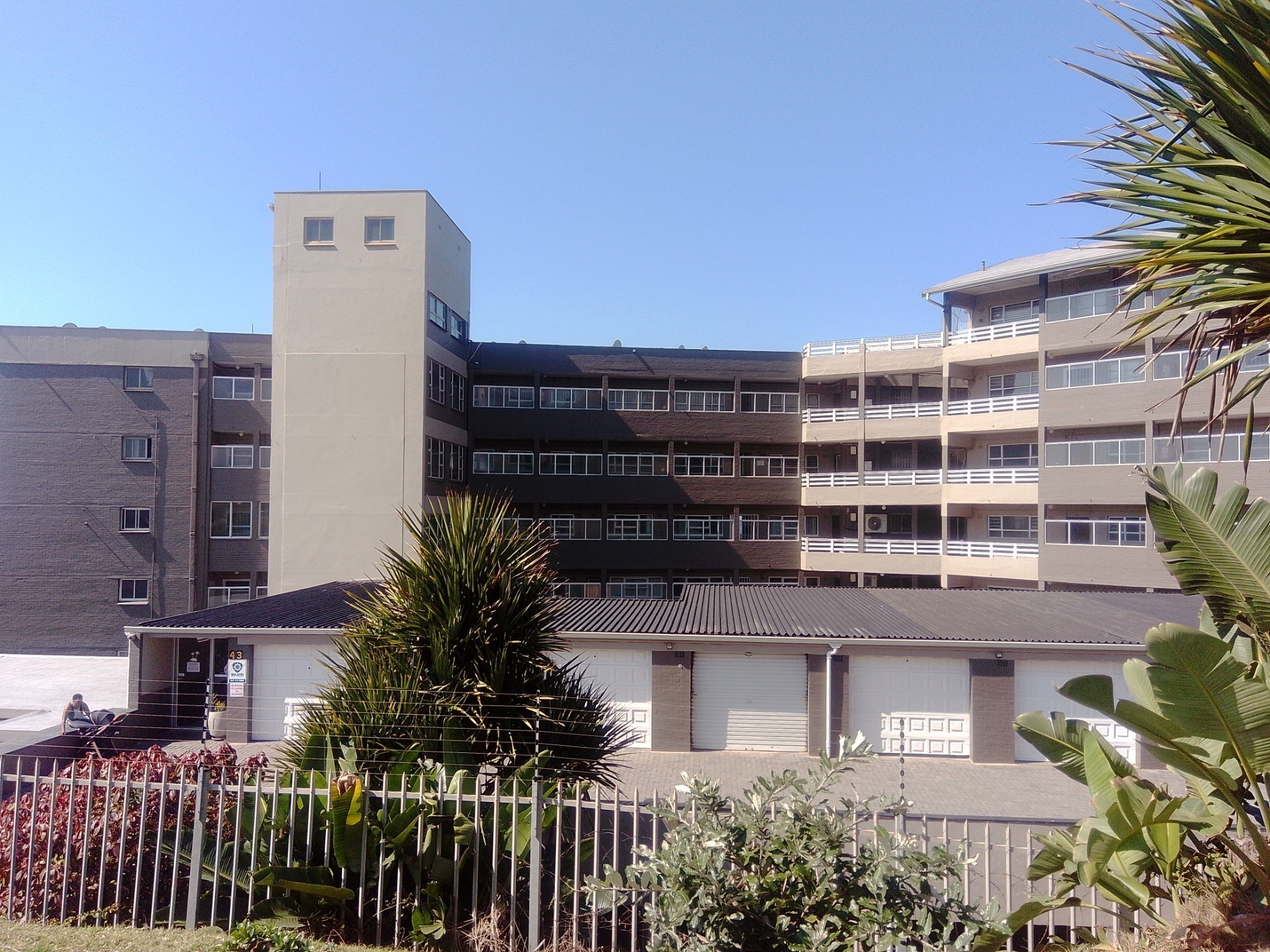 Apartment For Sale in Athlone Park, Amanzimtoti, KwaZulu Natal