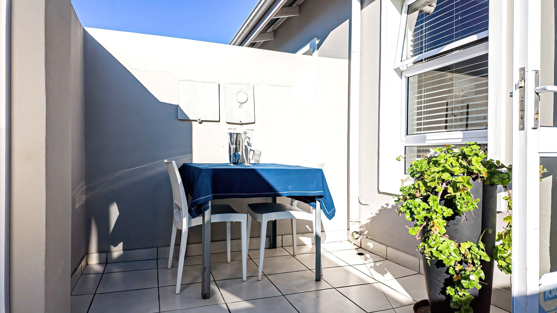 Apartment for rent in Knysna Central, Knysna, 37 m²