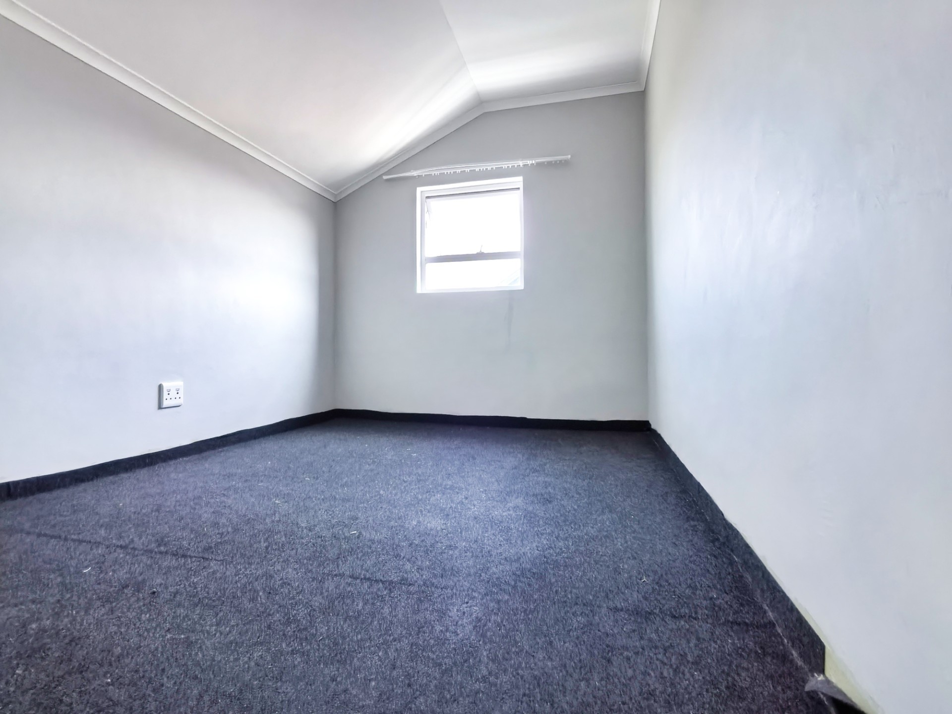 Apartment for rent in Chase Valley, Pietermaritzburg, KwaZulu Natal, 375 Block W, Forest Waters, 70 Connor Road, Chase Valley, Pietermaritzburg, KwaZulu Natal, 40 m²