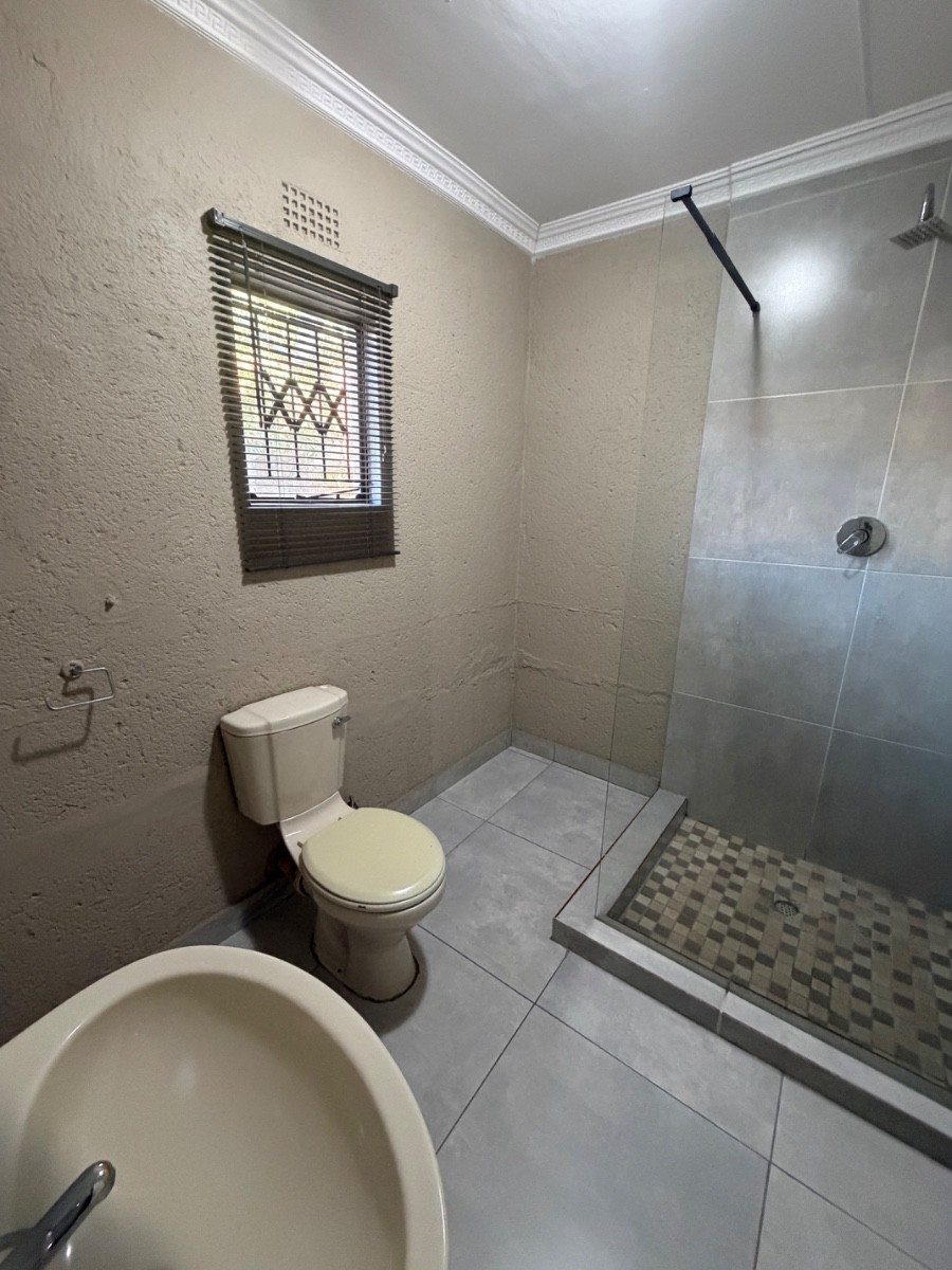 Room for rent in Kanyamazane, Nsikazi, 55 Kanyamazane e1 (5th floor), Kanyamazane, 54 Kanyamazane, Kanyamazane, Nsikazi, Mpumalanga