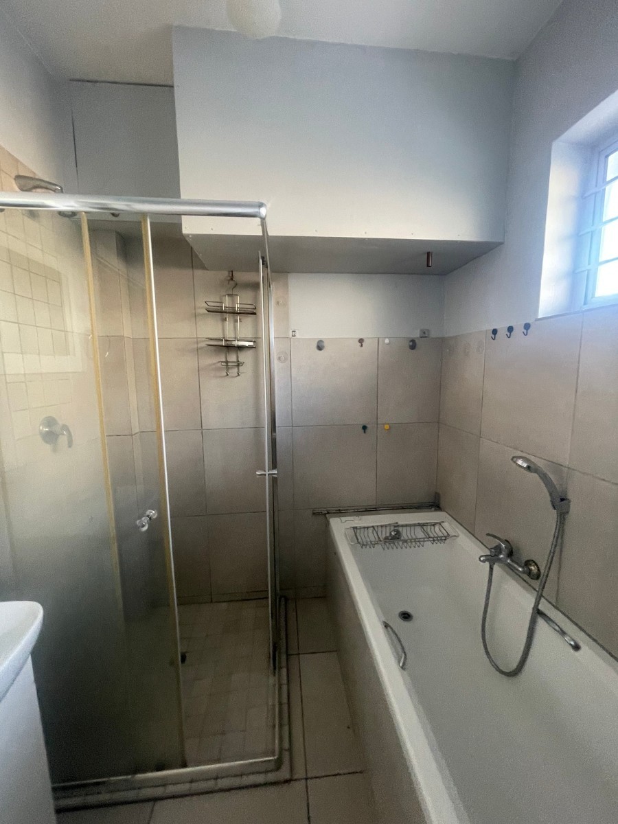 Apartment for sale in Bulwer, KwaZulu Natal, 75 m²