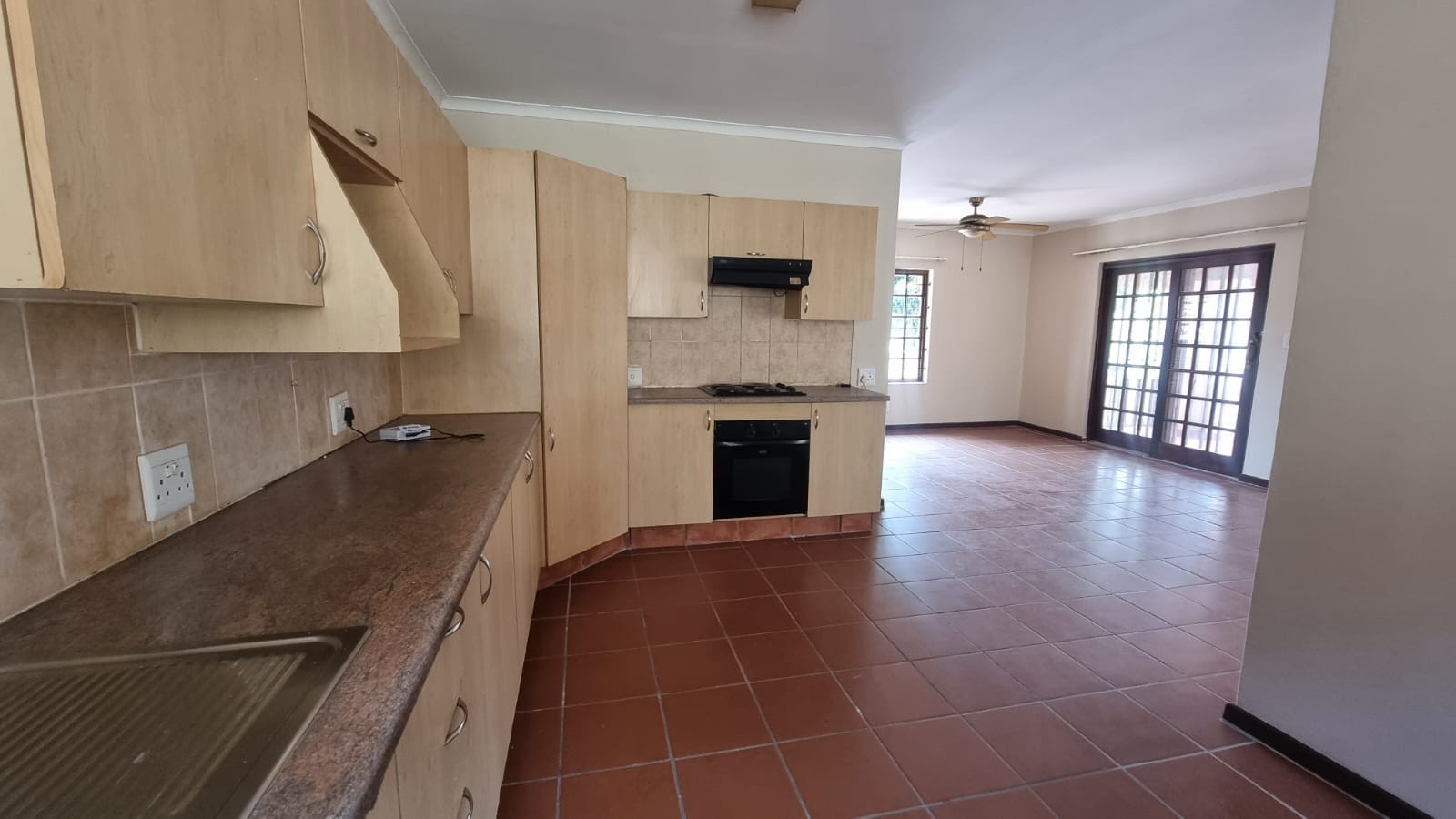 House for rent in Stonehenge, Nelspruit, 1277 m²