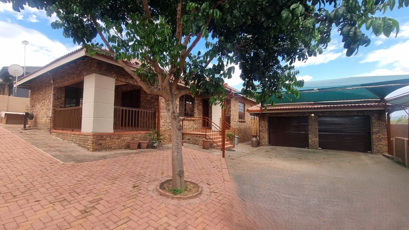 House for rent in Stonehenge, Nelspruit, 1277 m²