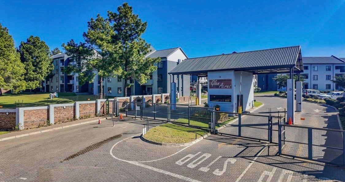 Apartment for sale in Glen Austin AH, Midrand, 70 m²