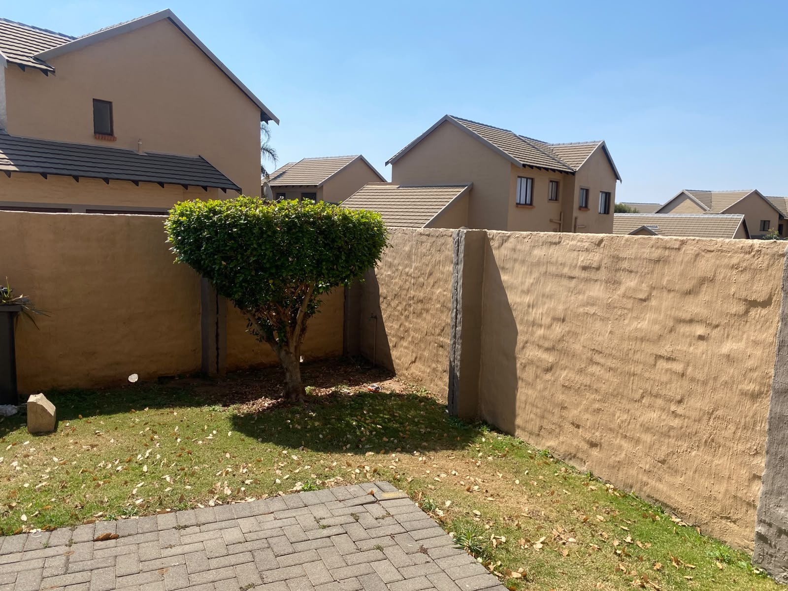 Duplex for rent in Noordwyk, Midrand, 85 m²