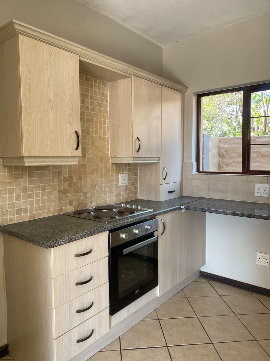 Duplex for rent in Noordwyk, Midrand, 85 m²