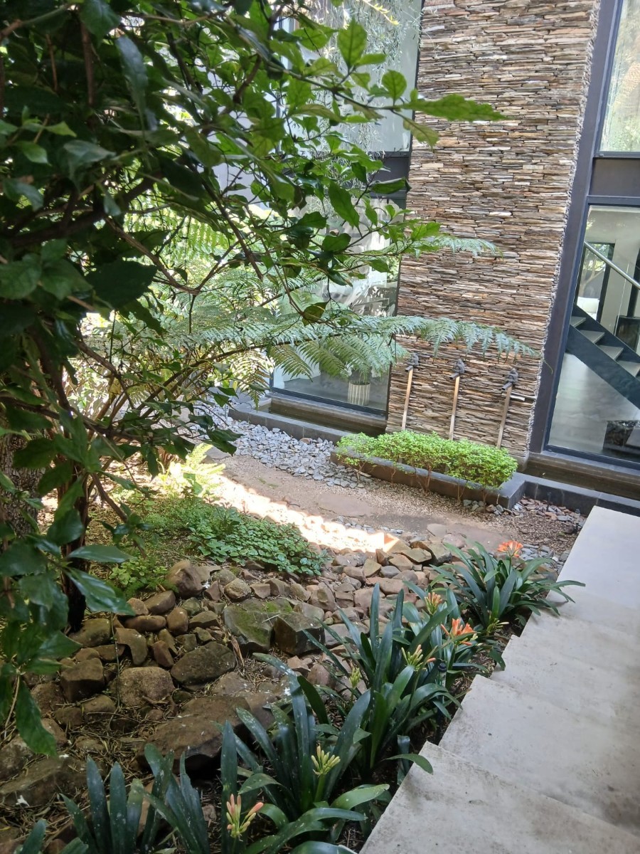 House for rent in Dainfern, Sandton, 720 m²