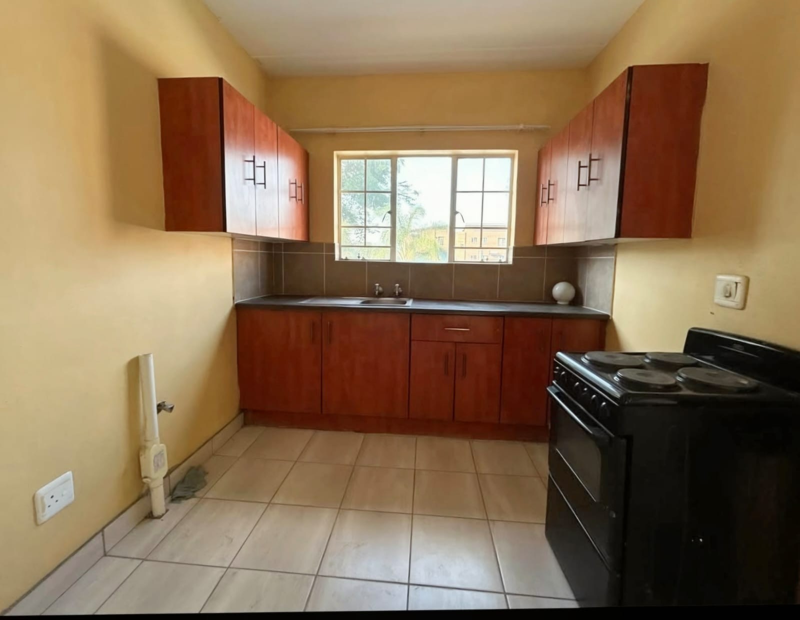 Apartment for rent in Rustenburg Central, Rustenburg, North West
