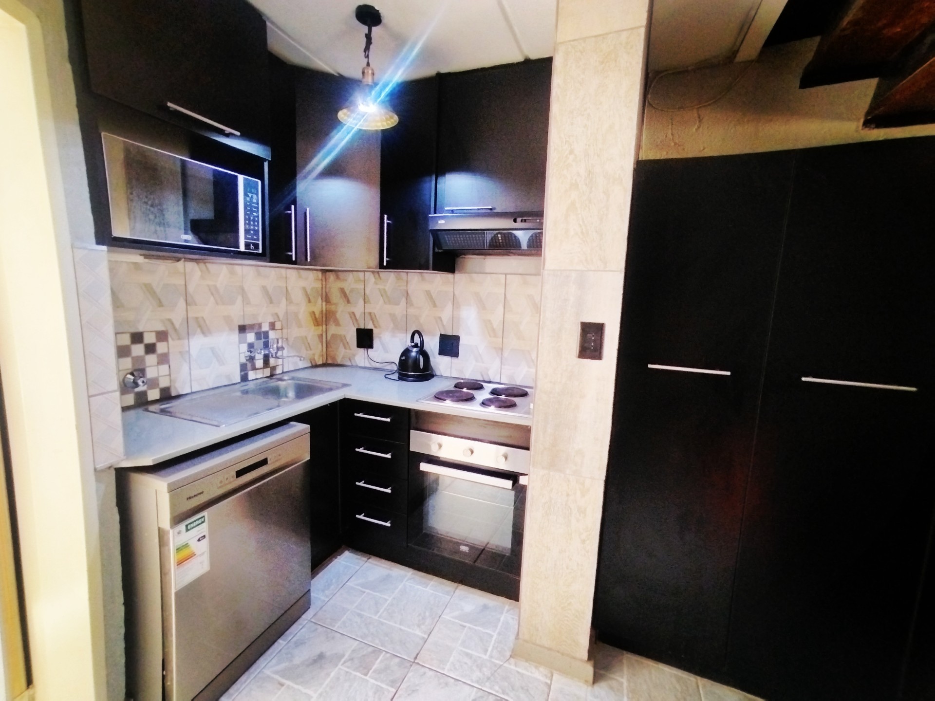 Townhouse for rent in Rooihuiskraal North, Centurion, 84 m²